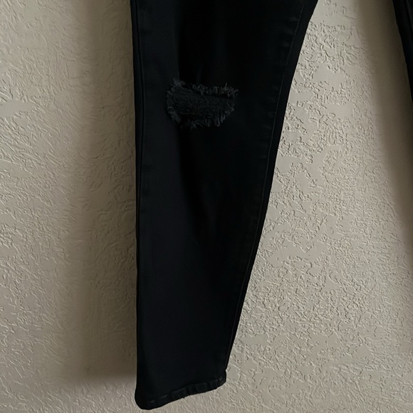 Brand New With Tag Old Navy Distressed OG Straight Jeans Size 0 - Picture 4 of 5